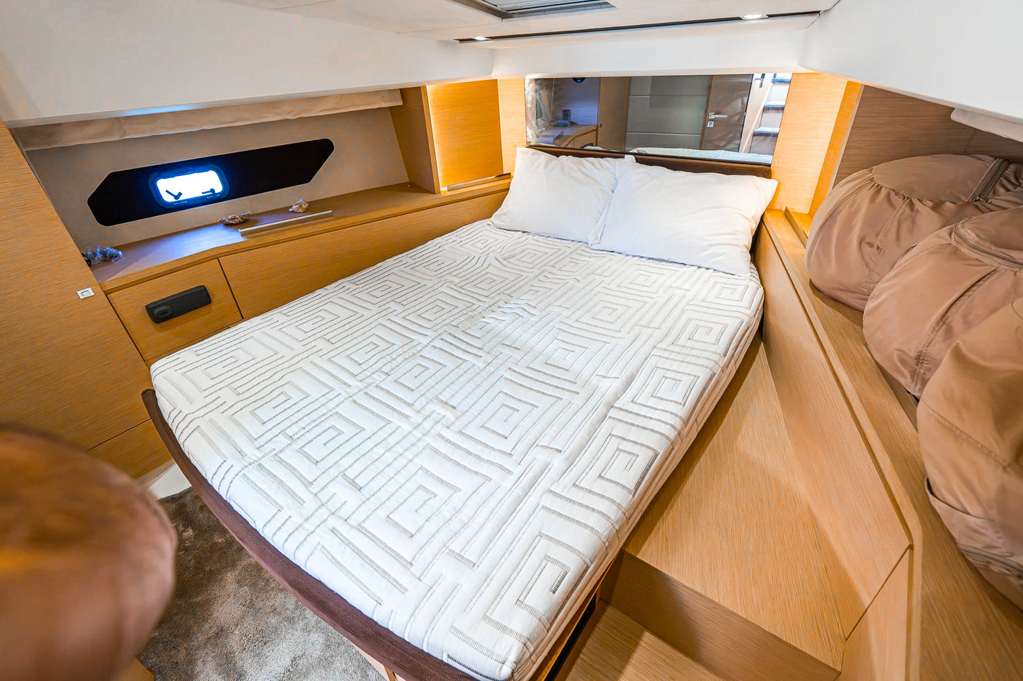 Yate 42' Prestige