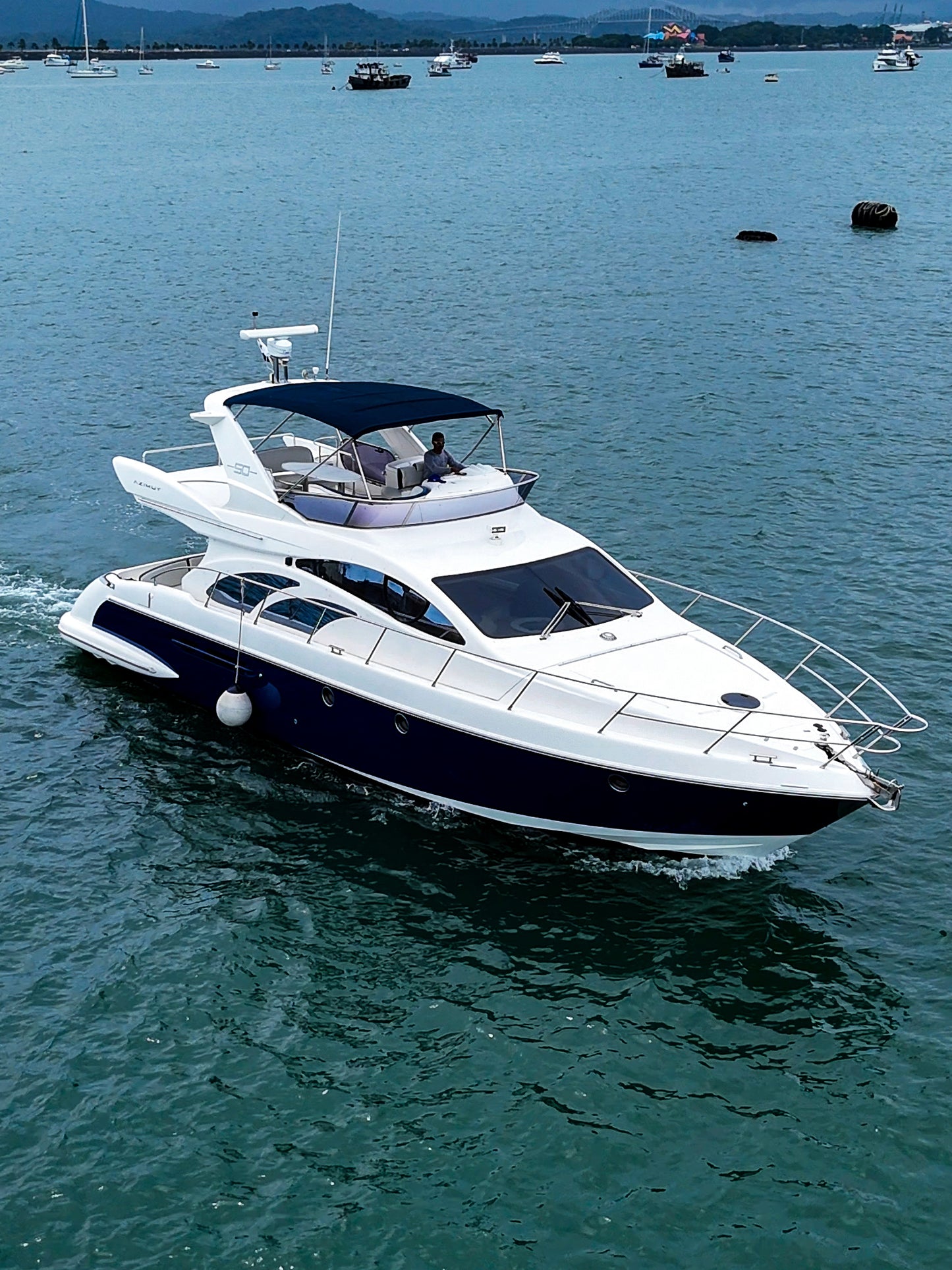 Yate 50' Azimut