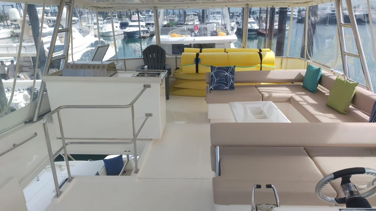 Catamarán 51'