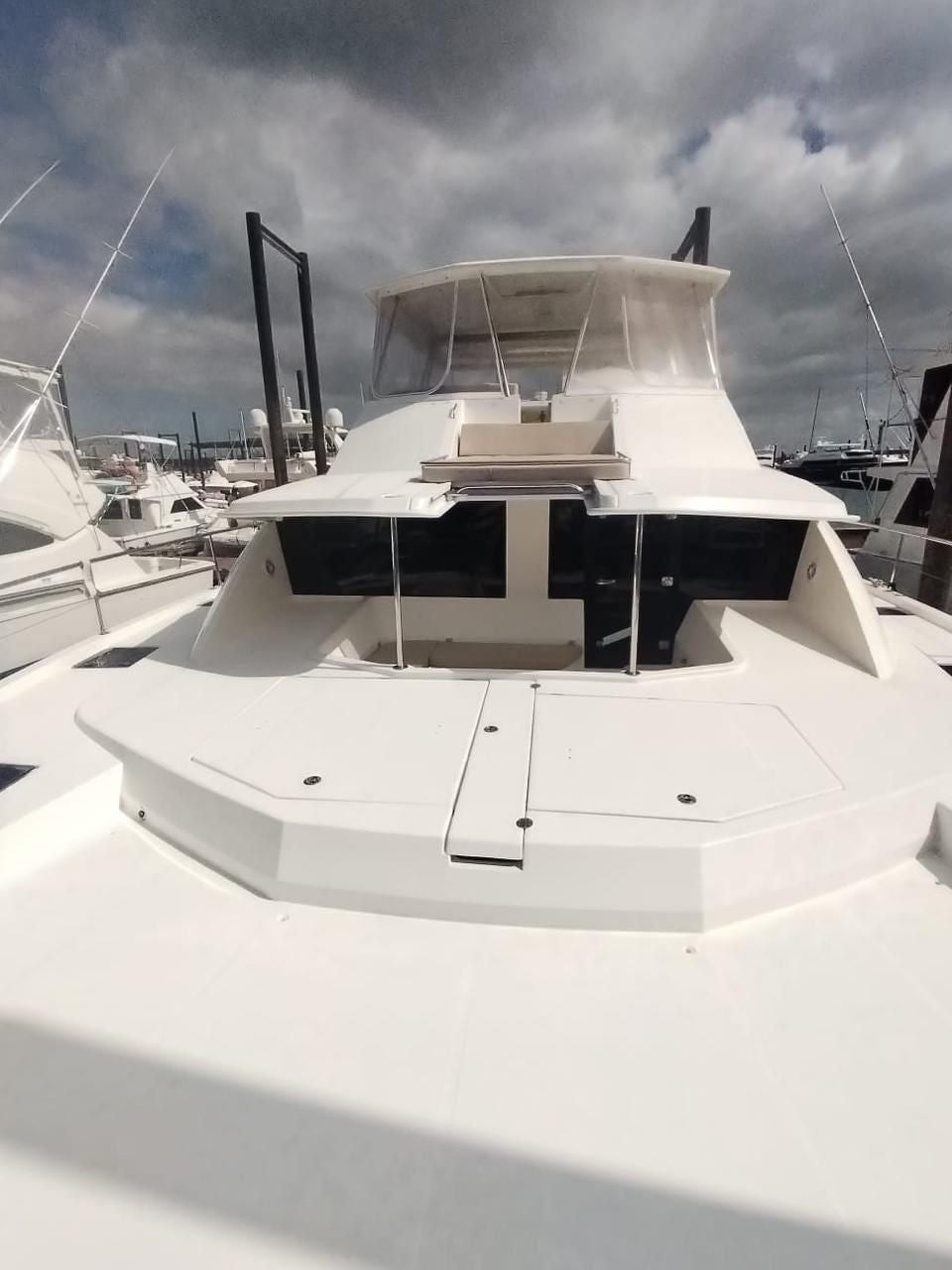 Catamarán 51'