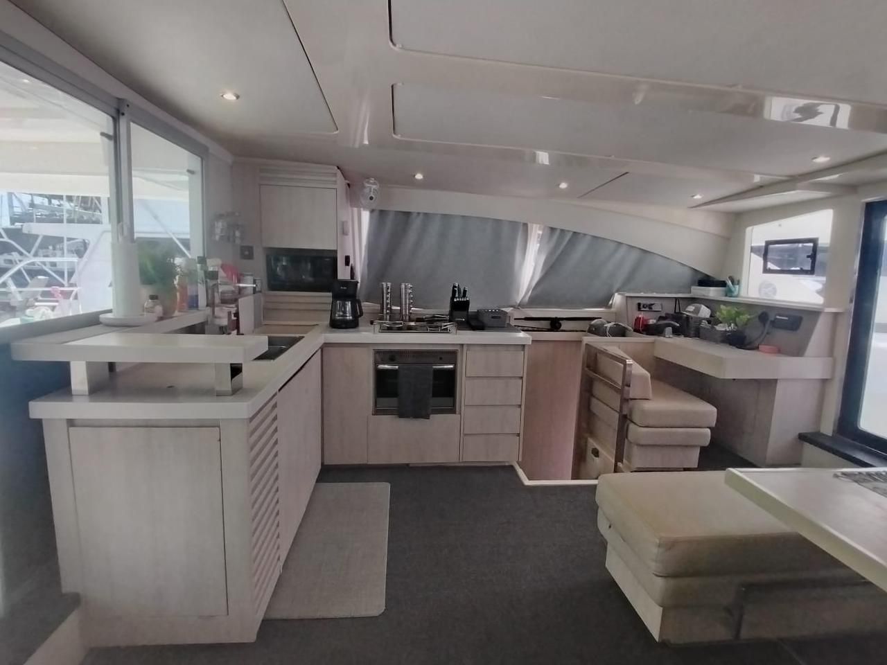 Catamarán 51'