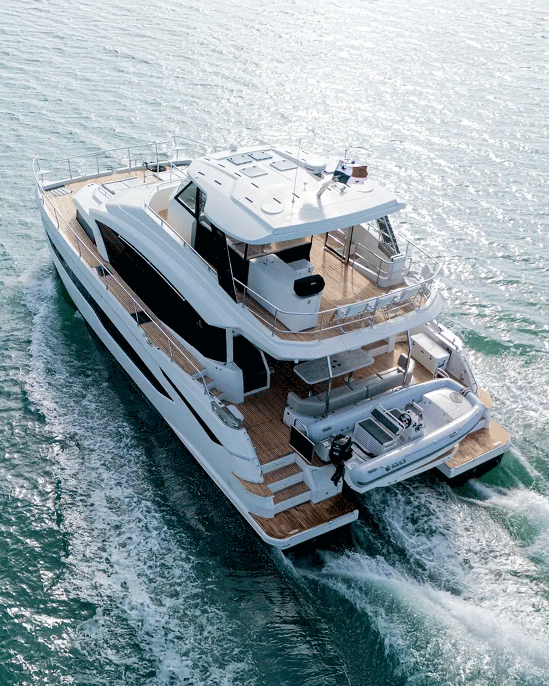 Catamarán 54' Aquila