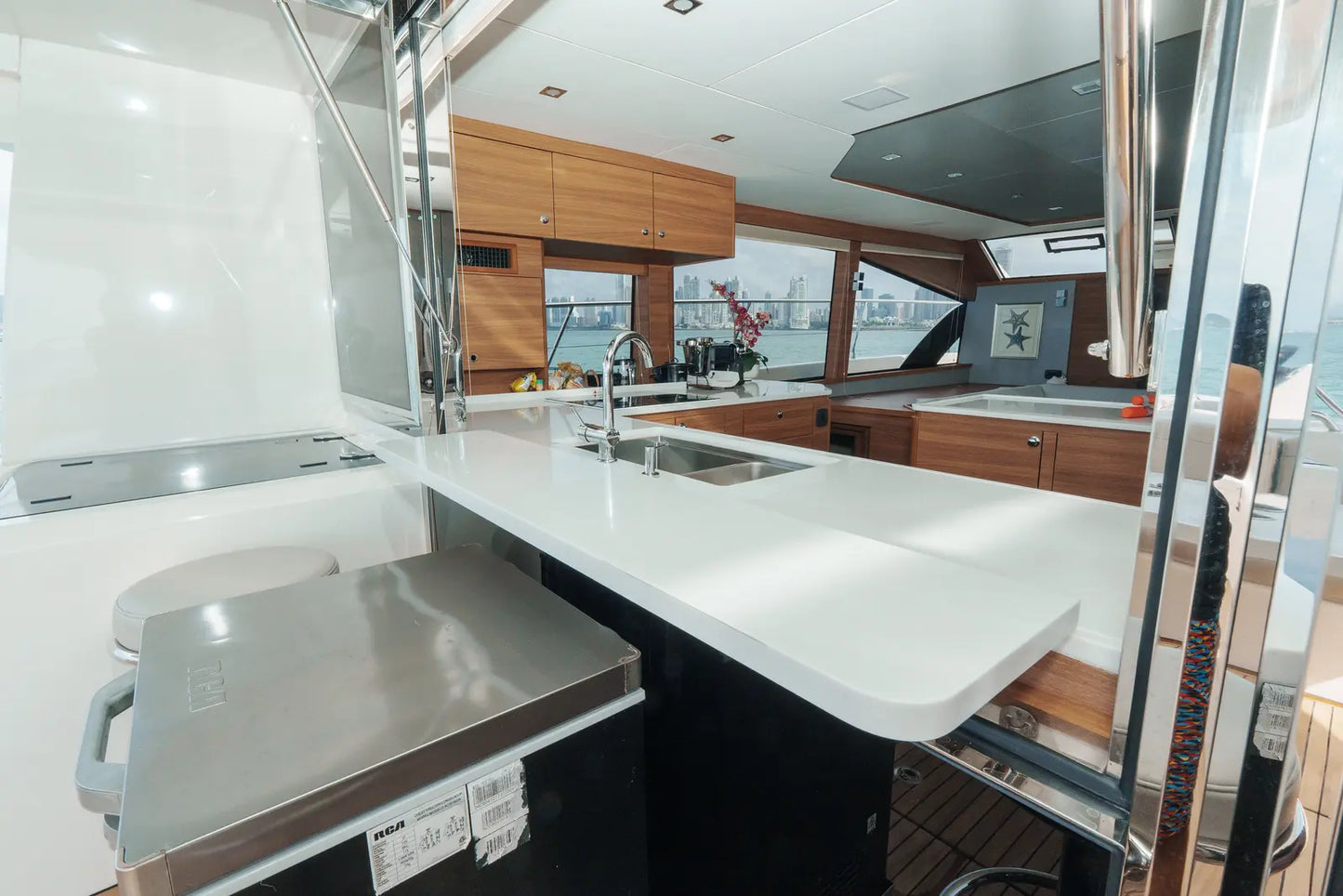 Catamarán 54' Aquila