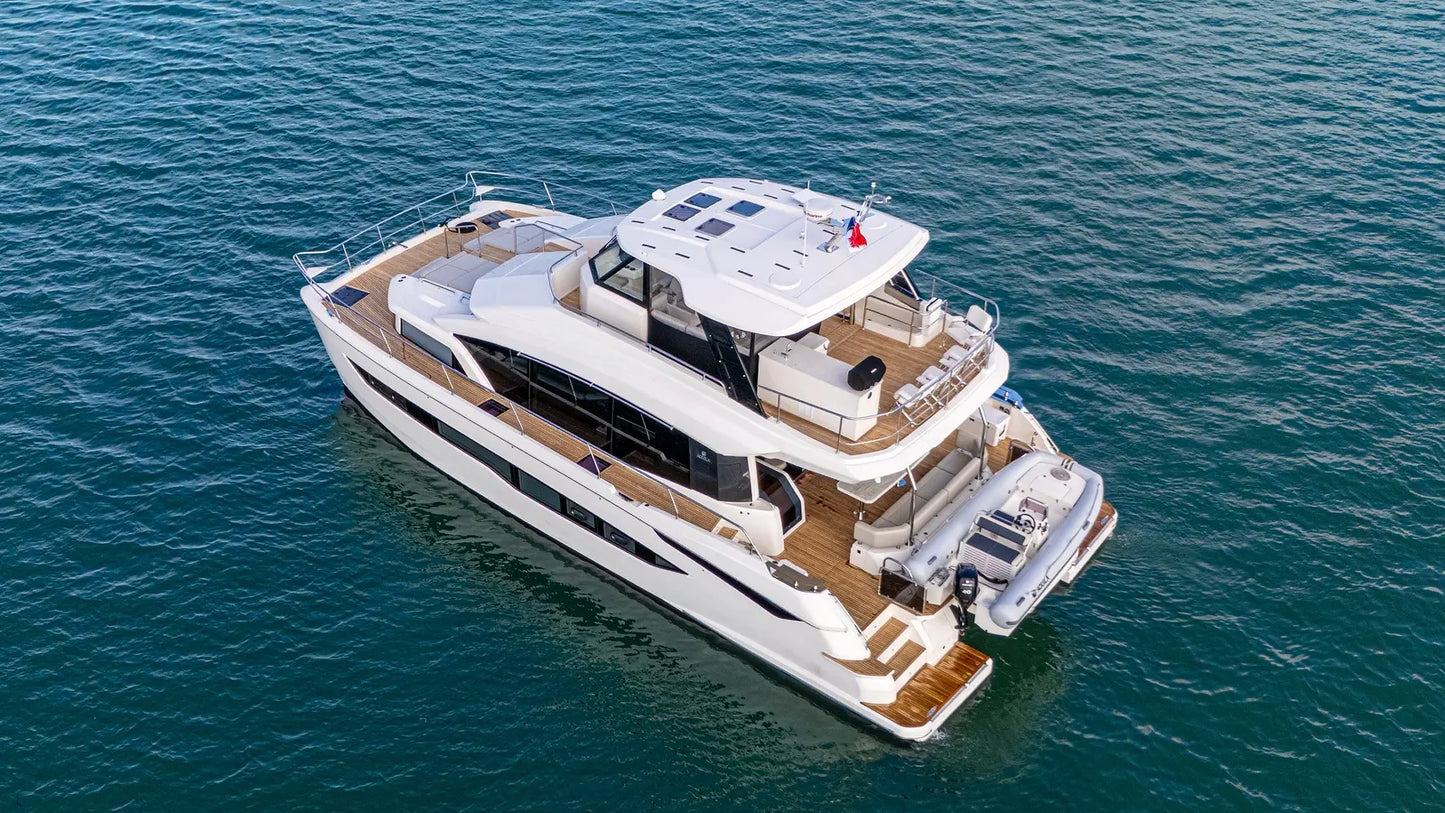 Catamarán 54' Aquila