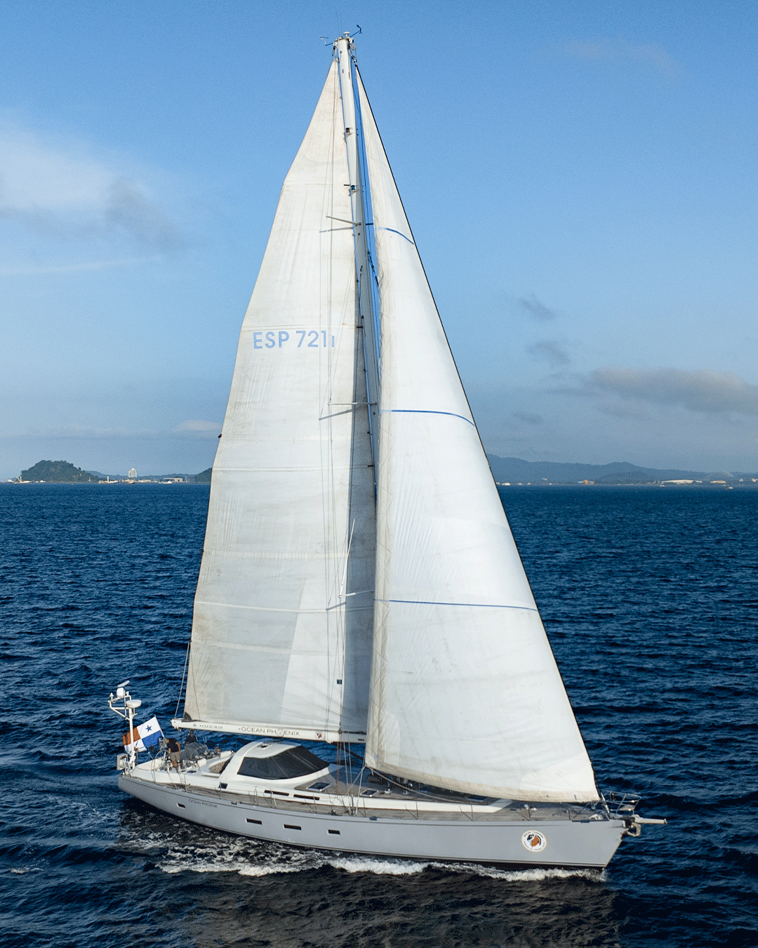 Velero de Lujo 80'