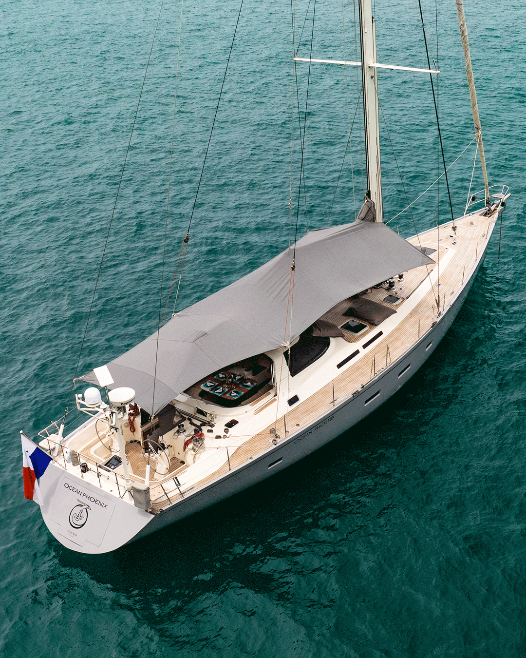 Velero de Lujo 80'