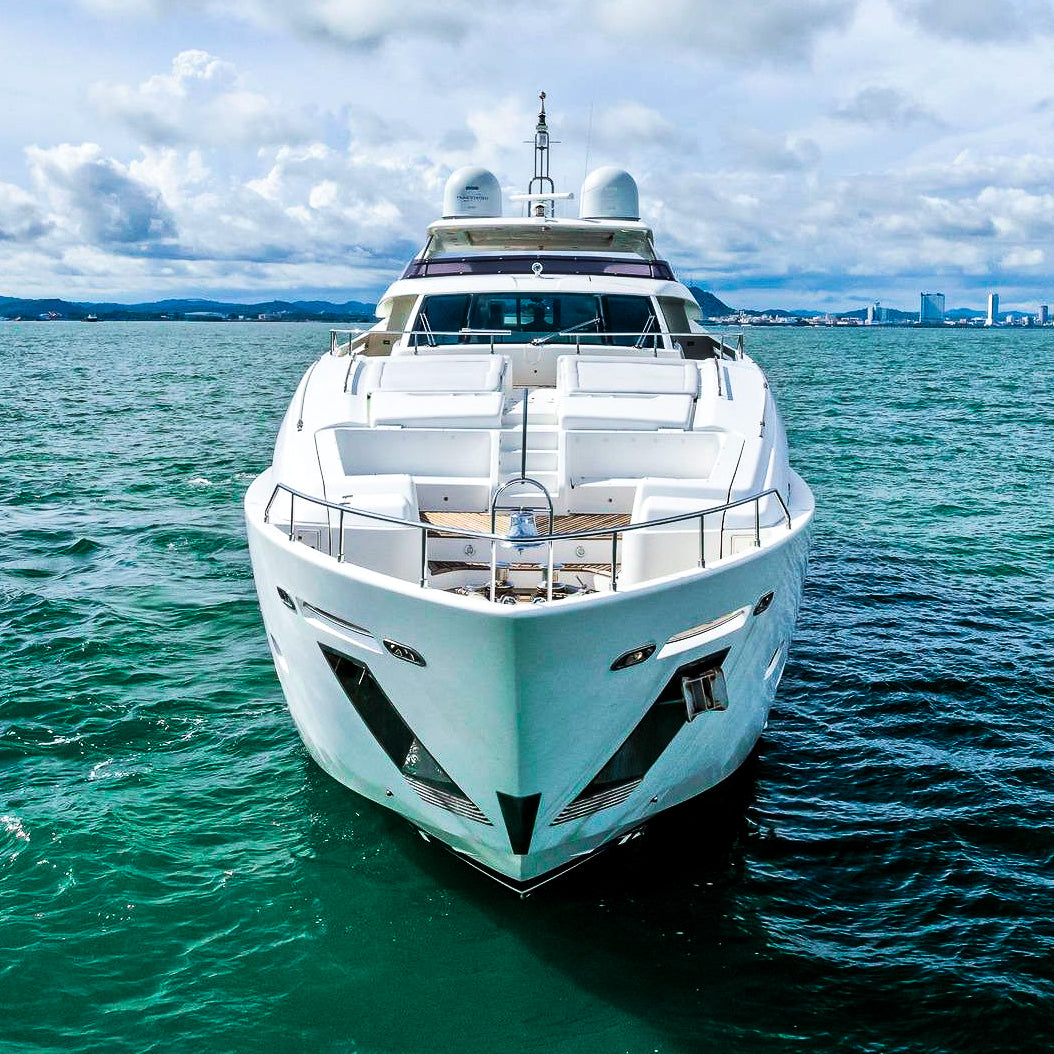 Yate de Lujo 100' Ferretti