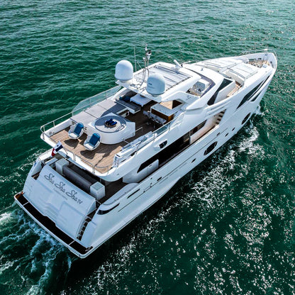 Yate de Lujo 100' Ferretti