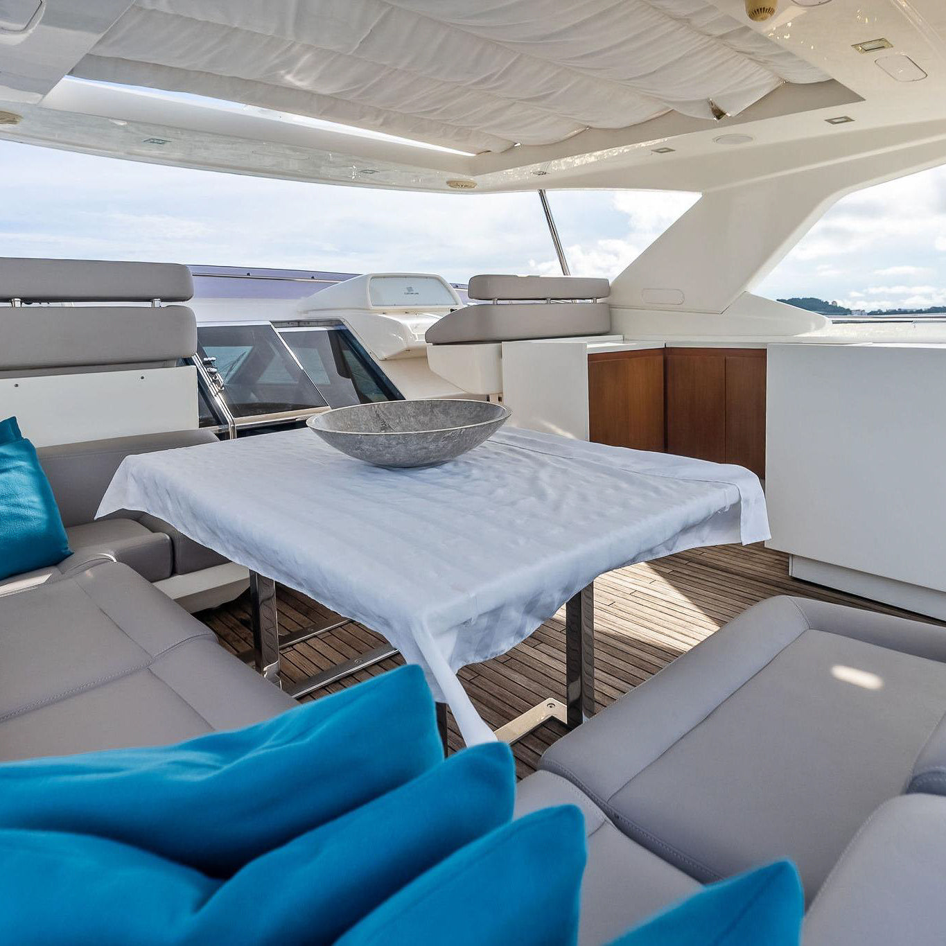 Yate de Lujo 100' Ferretti