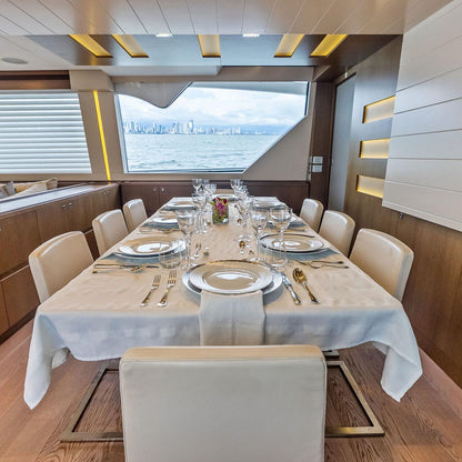 Yate de Lujo 100' Ferretti