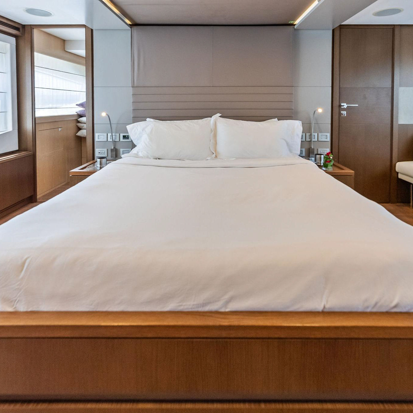 Yate de Lujo 100' Ferretti