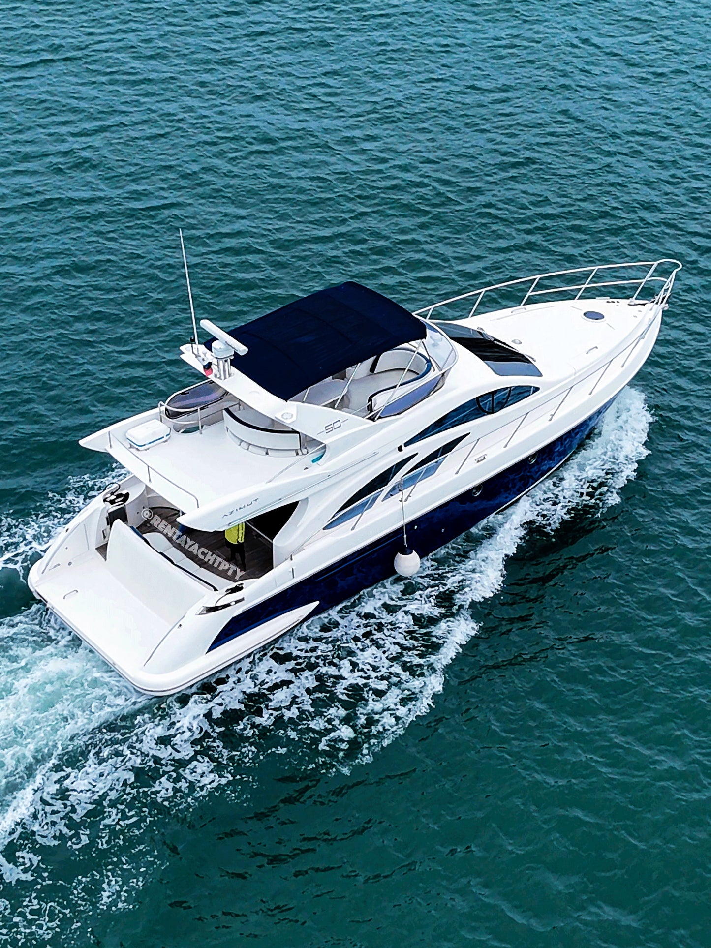 Yate 50' Azimut