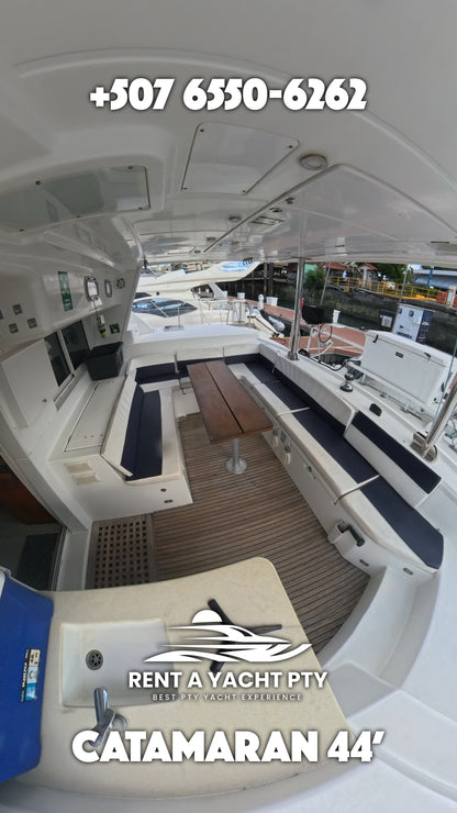 Catamarán 44'