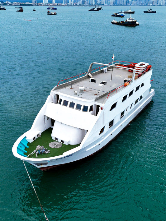 Yate 105' Majestic