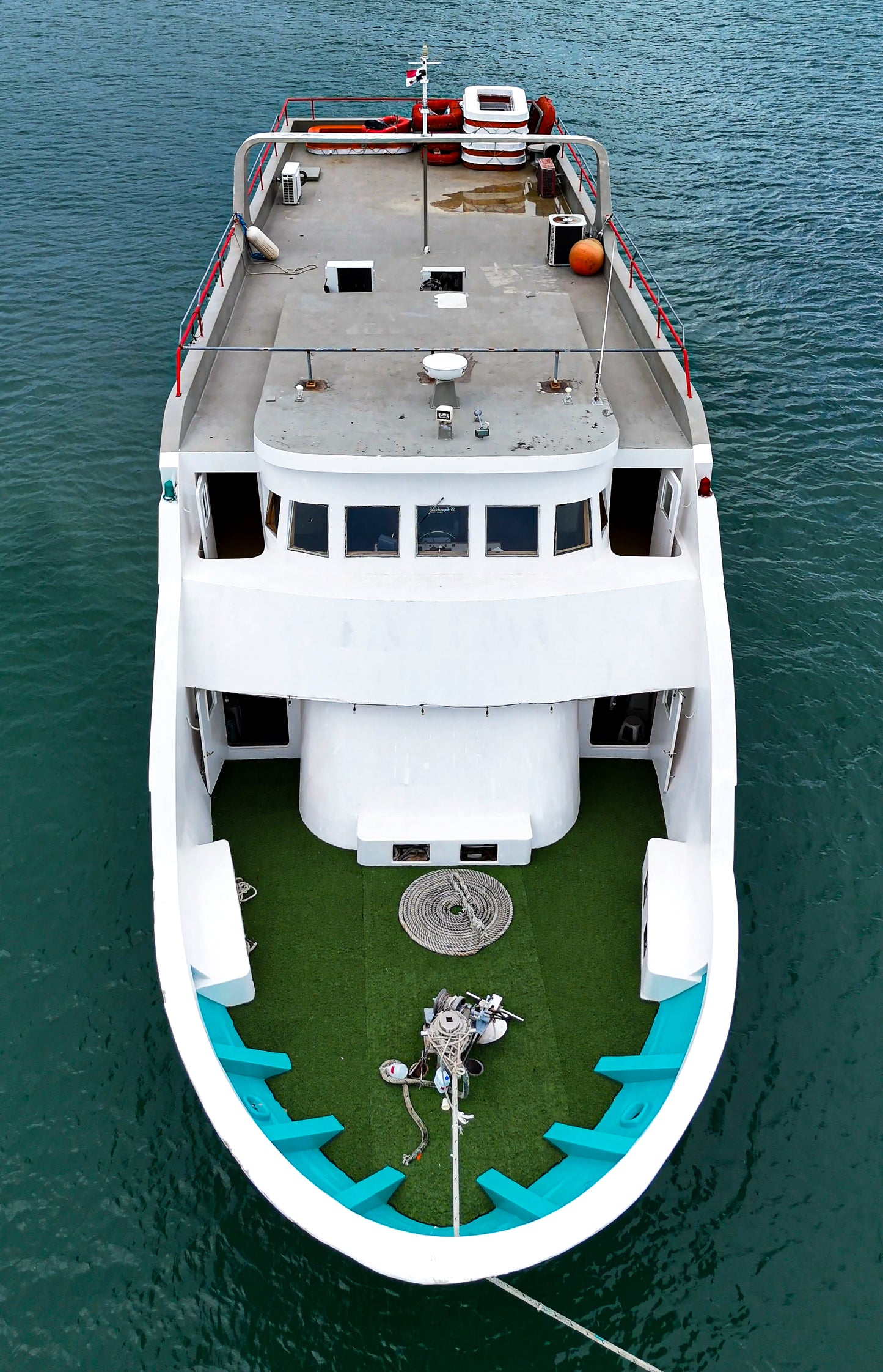 Yate 105' Majestic