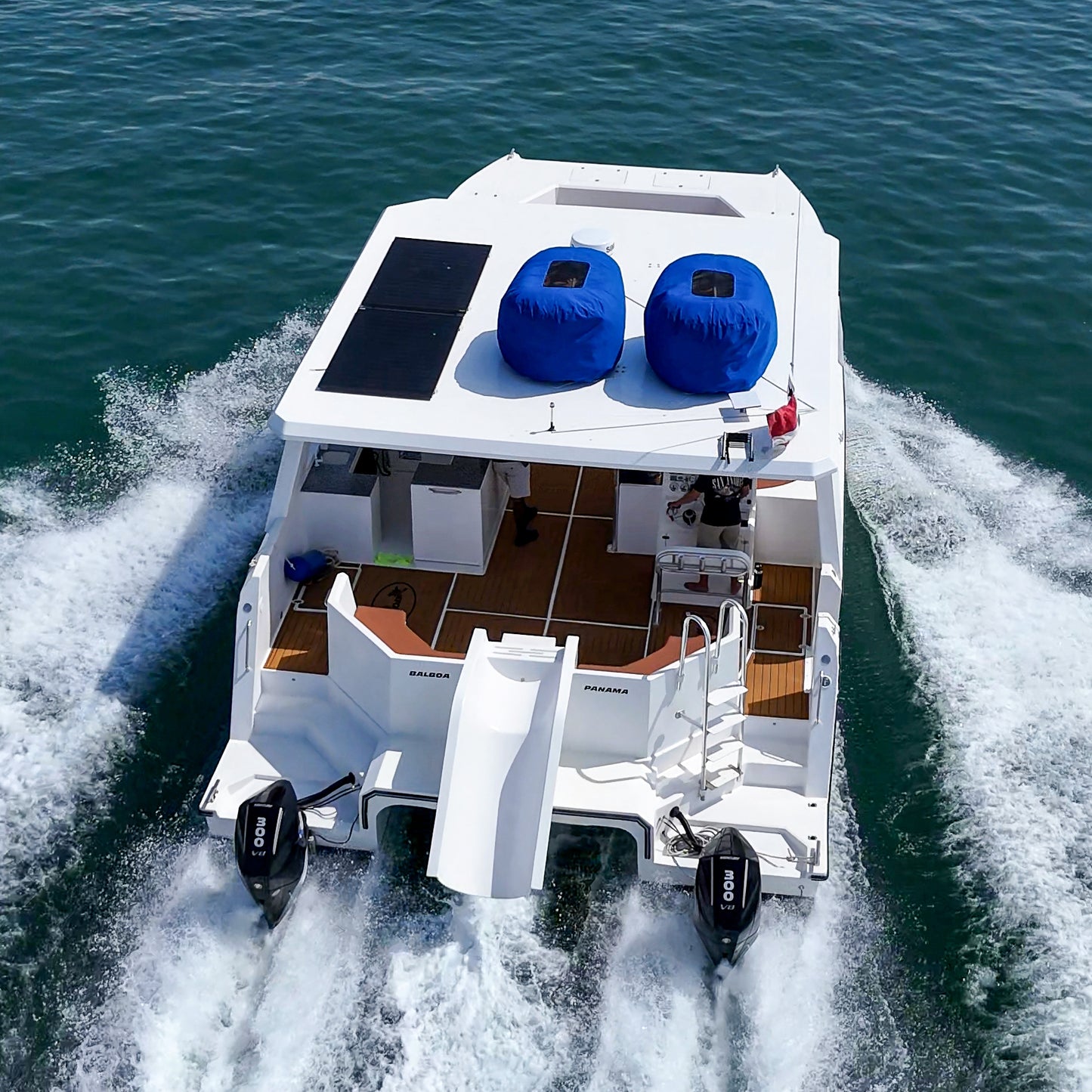 Catamarán 45' Atomic