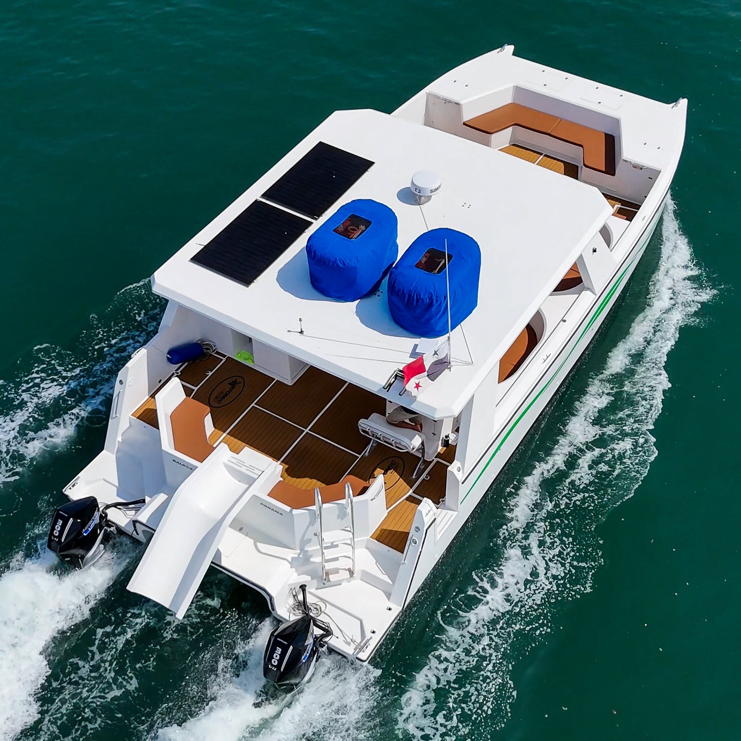 Catamarán 45' Atomic