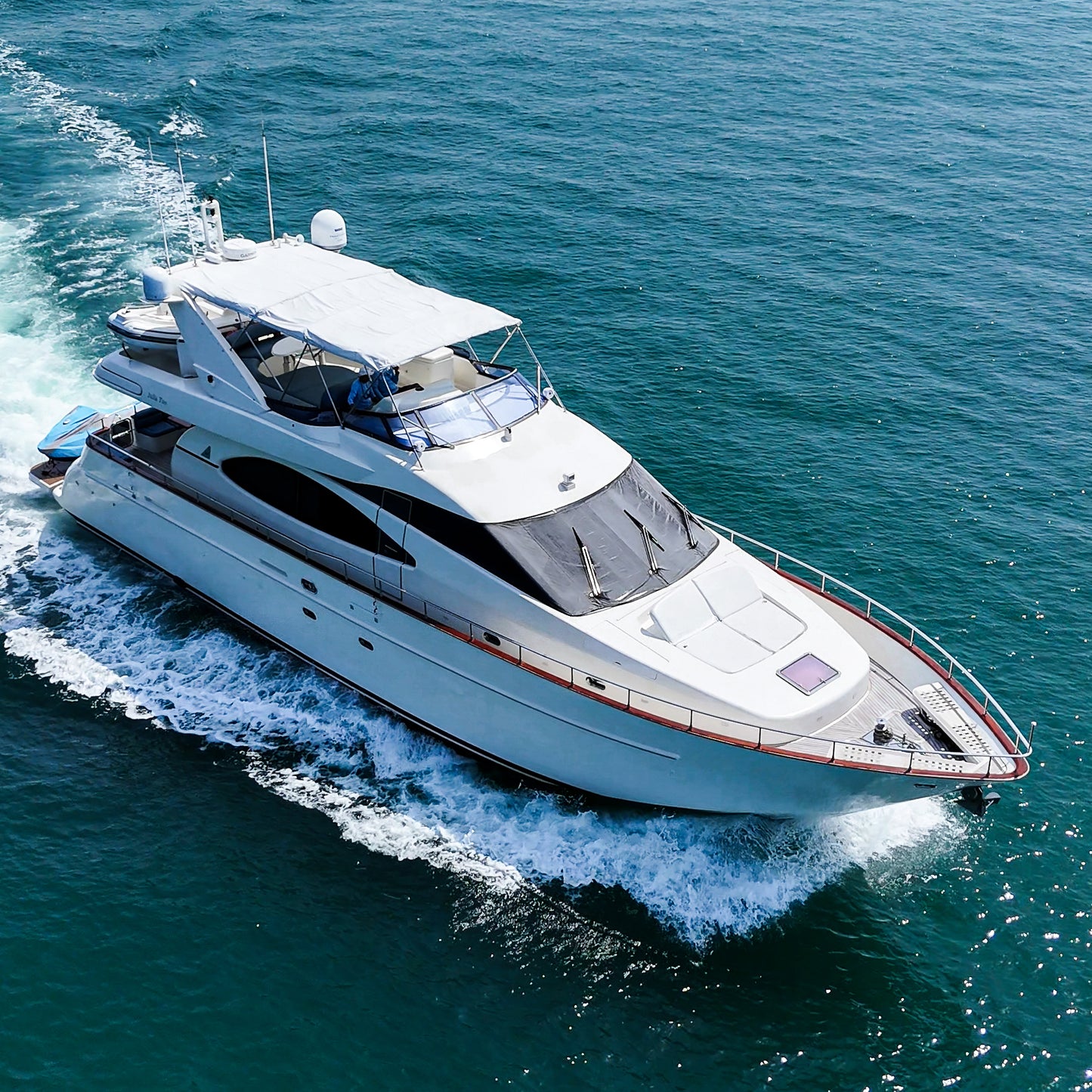 Yate 70' Azimut