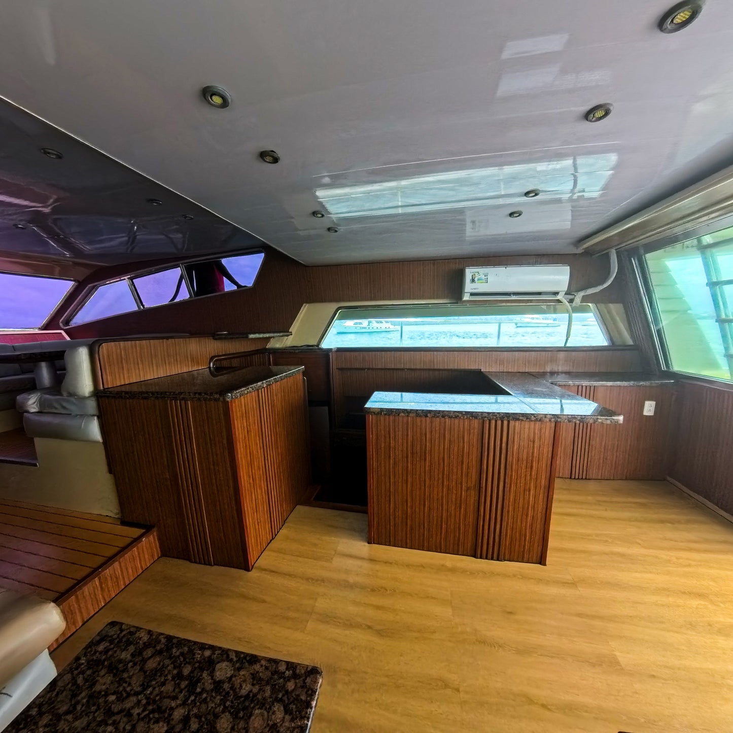 Yate 65' Ferretti