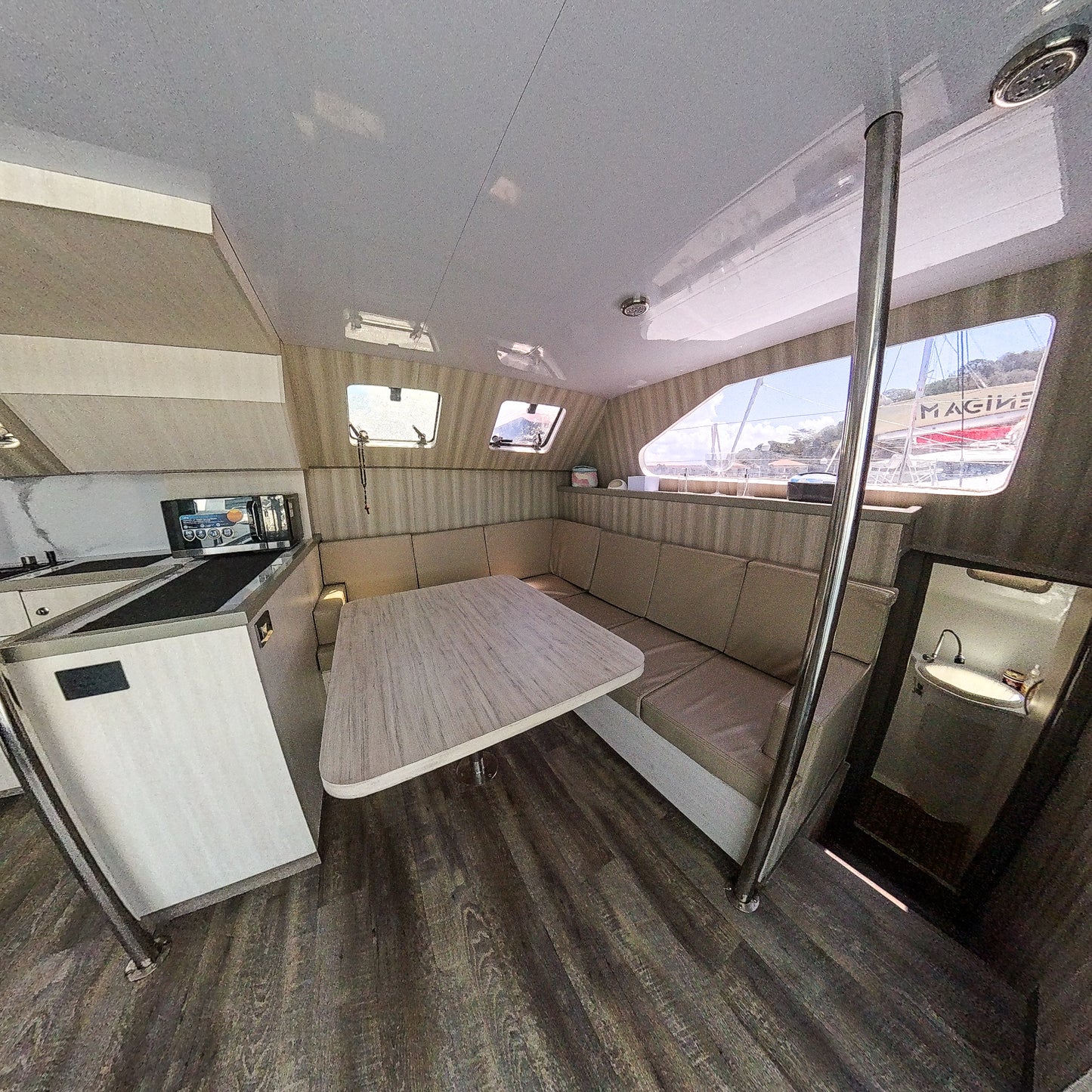 Catamarán 48'