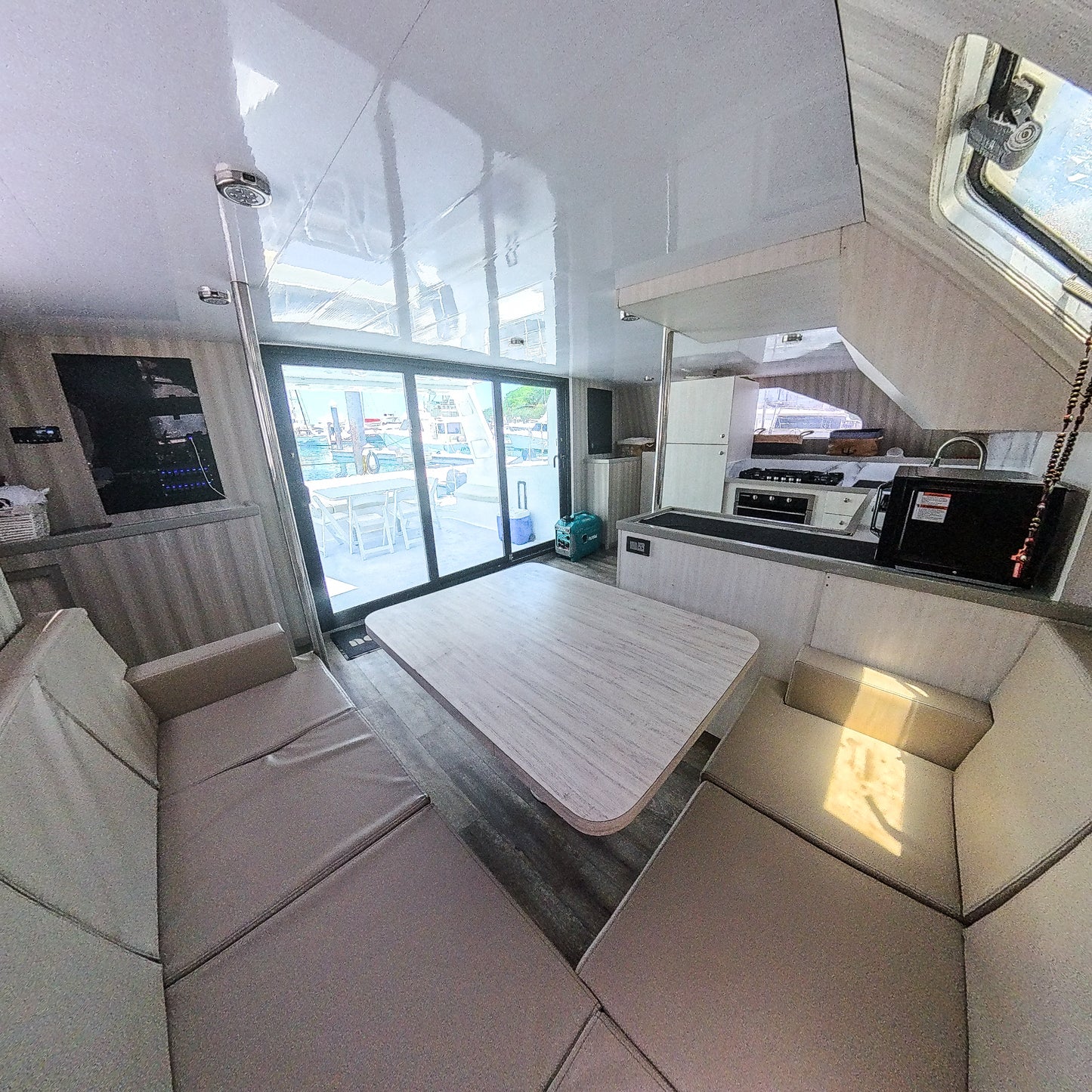 Catamarán 48'