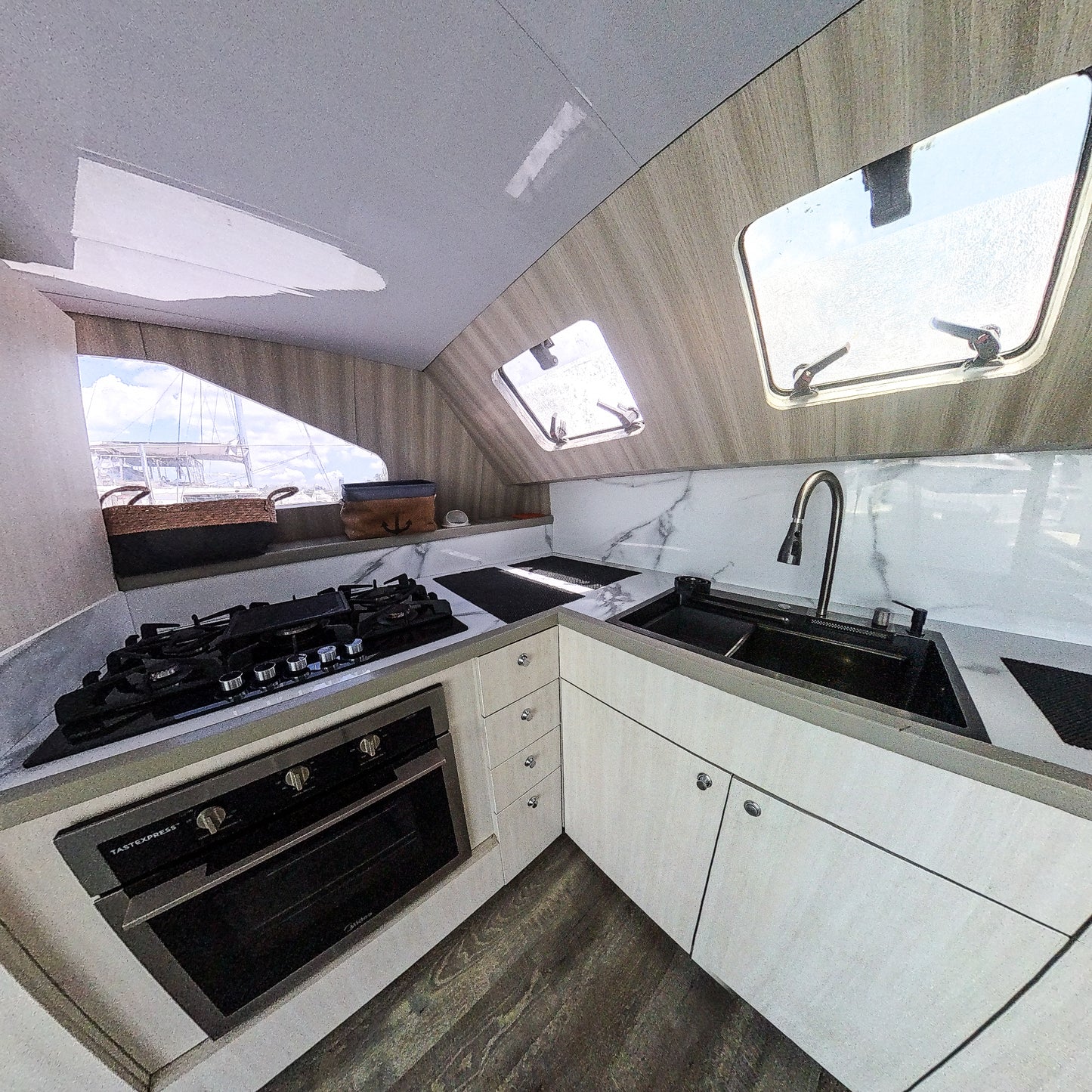 Catamarán 48'