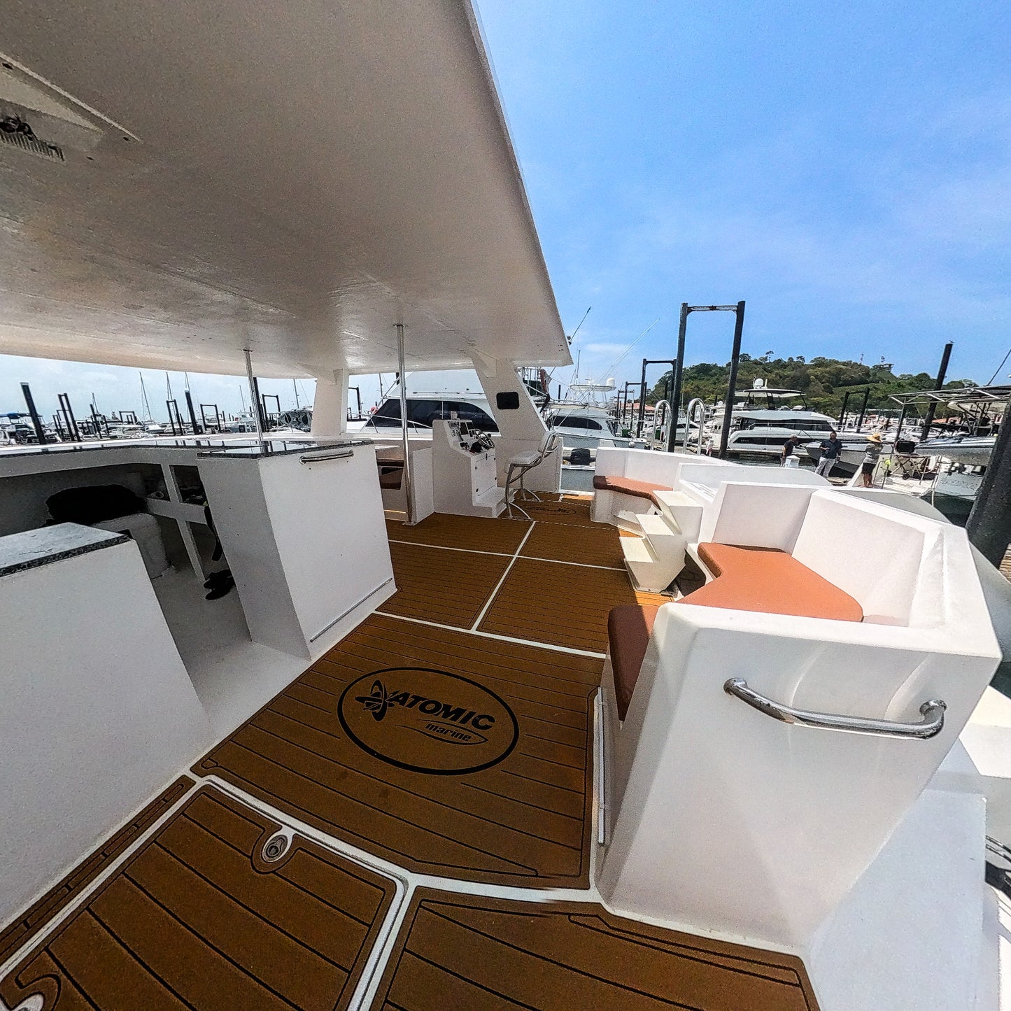 Catamarán 45' Atomic