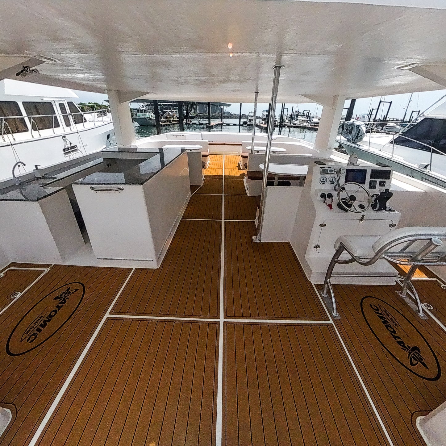 Catamarán 45' Atomic