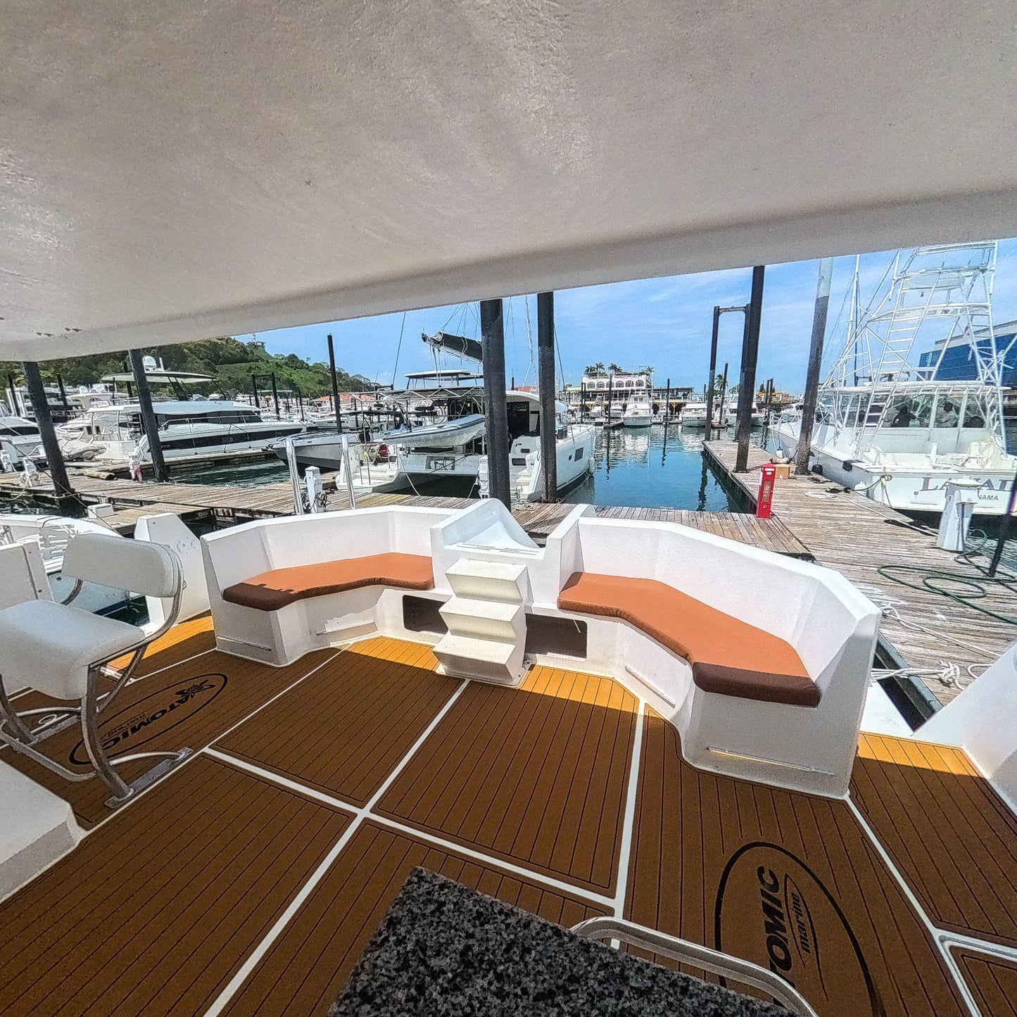 Catamarán 45' Atomic