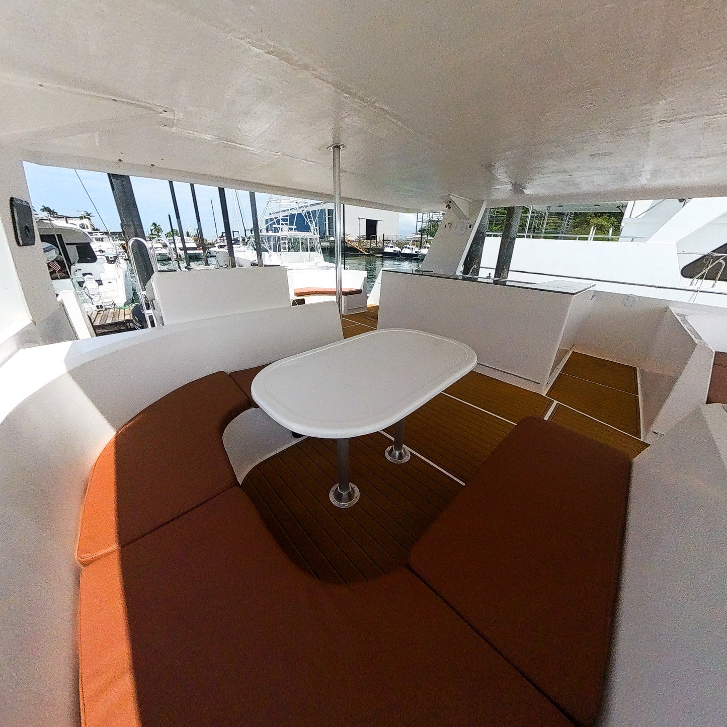 Catamarán 45' Atomic