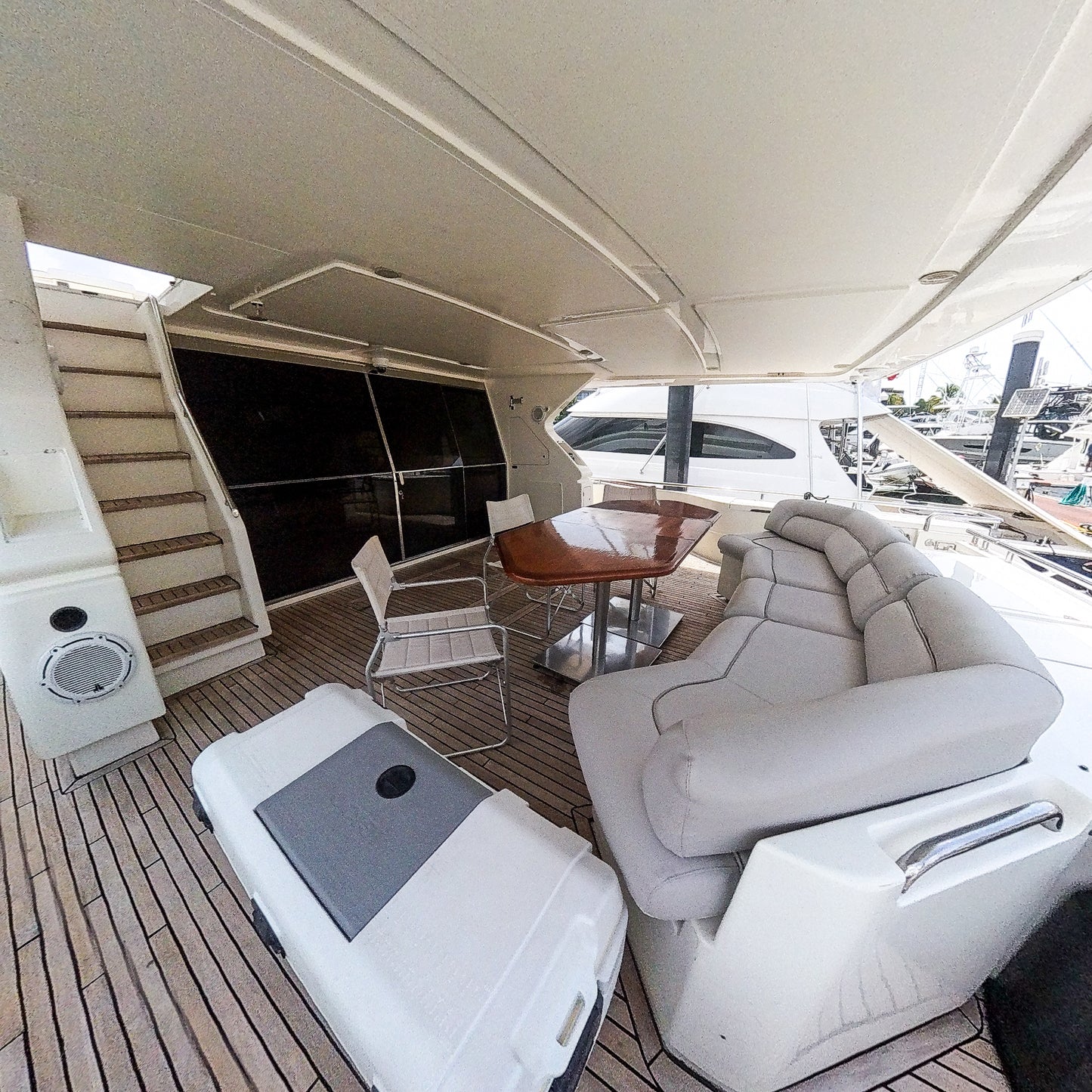 Yate 80' Ferretti