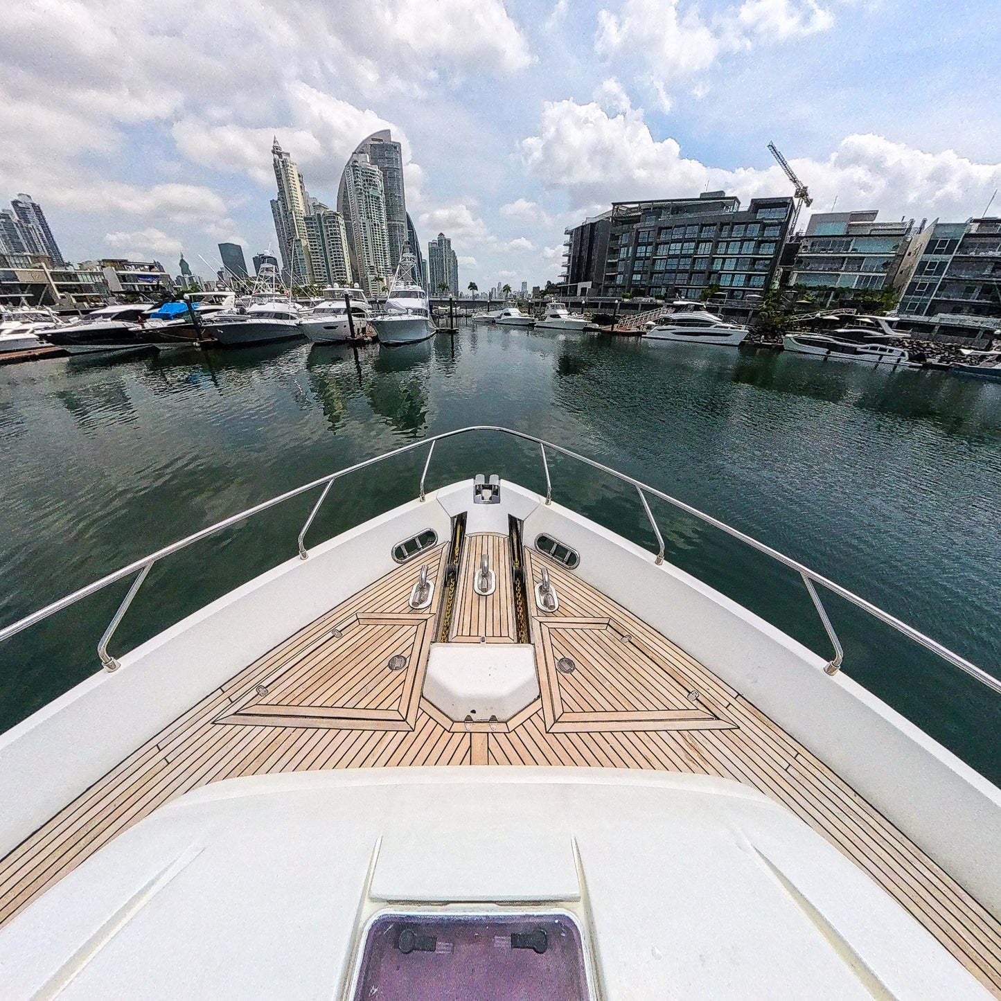 Yate 80' Ferretti