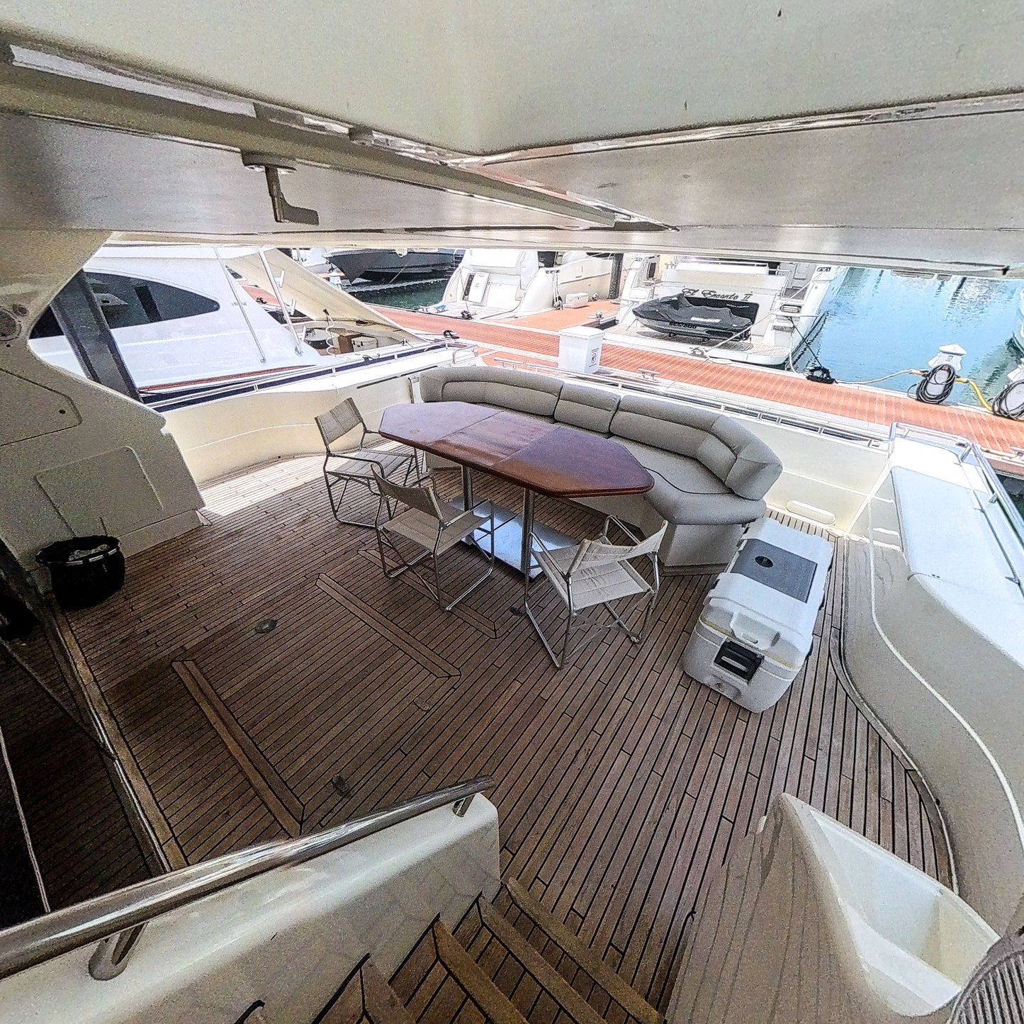 Yate 80' Ferretti