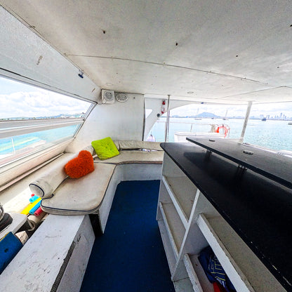 Catamarán 59'