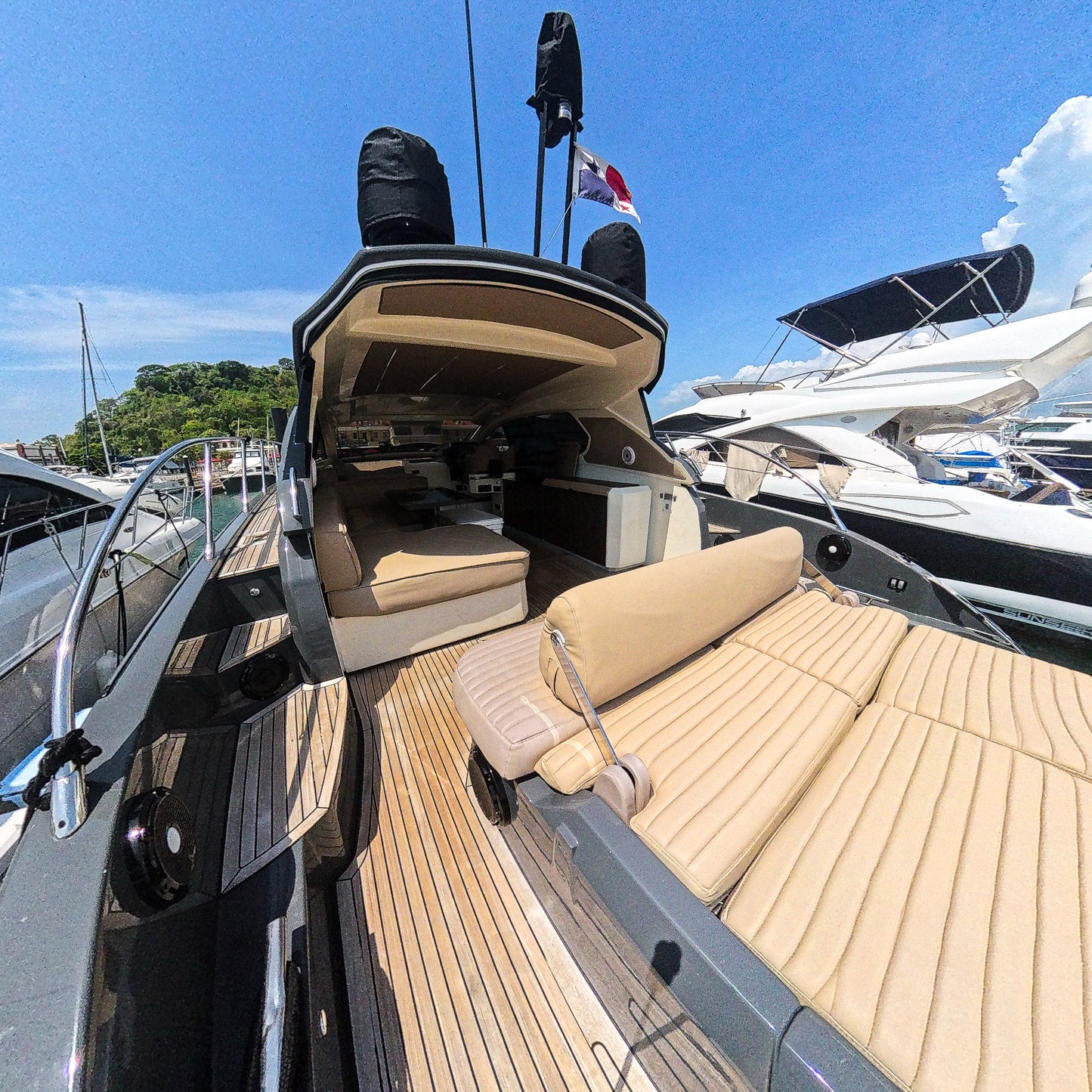 Yate 52' Azimut