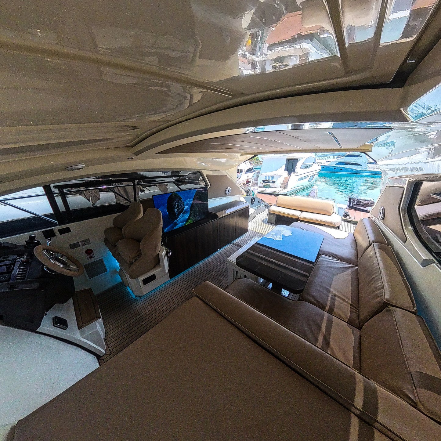 Yate 52' Azimut