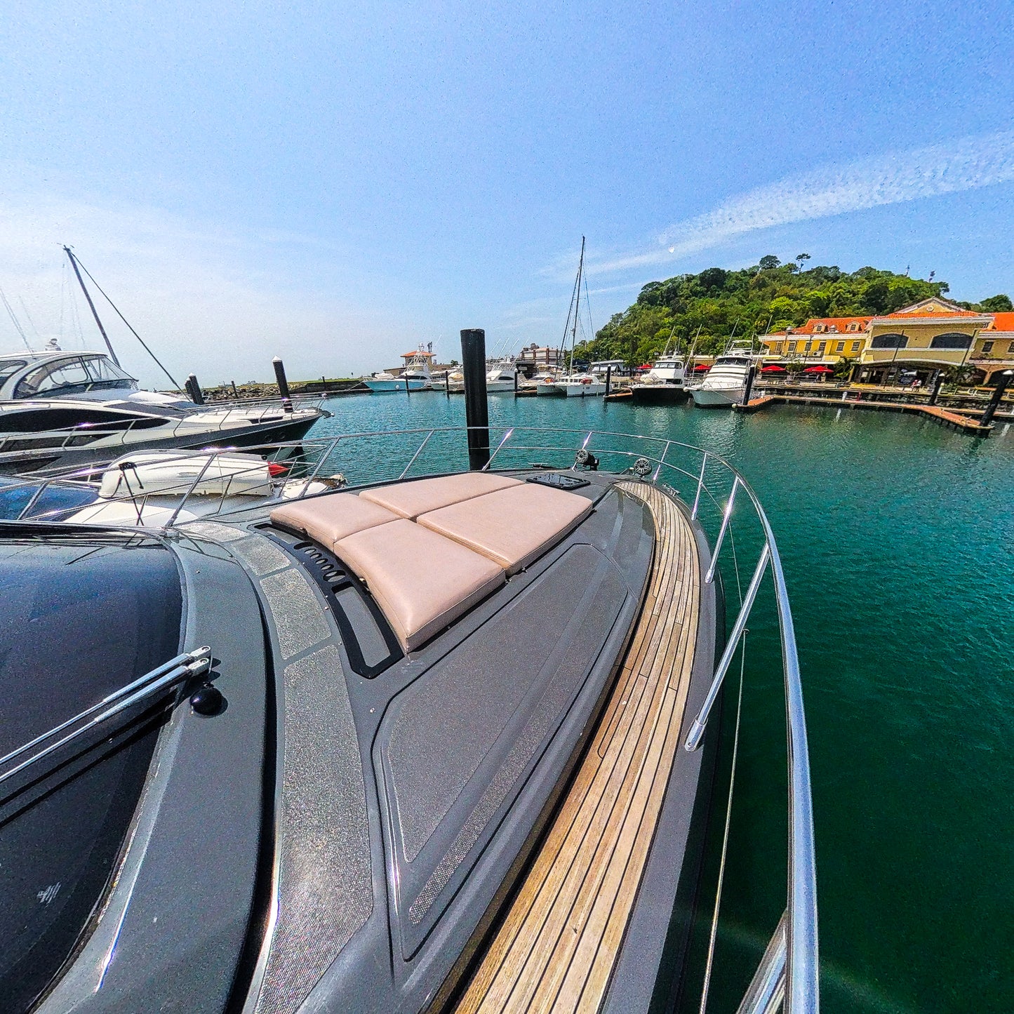 Yate 52' Azimut
