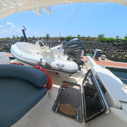 Yate 70' Azimut