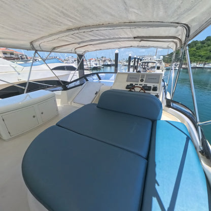 Yate 70' Azimut