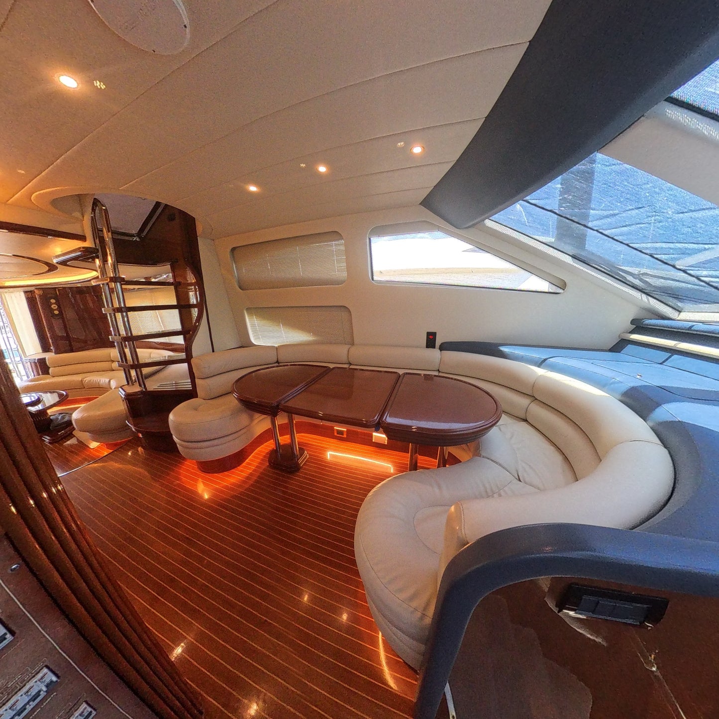Yate 70' Azimut