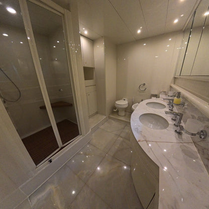 Yate 70' Azimut