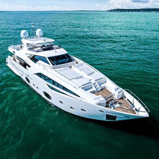 Yate de Lujo 100' Ferretti