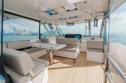 Catamarán 54' Aquila
