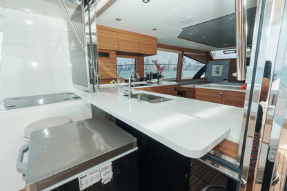 Catamarán 54' Aquila